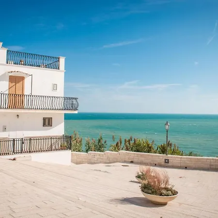 Vieste, Old Town & Charme Studio By Bestlocated *